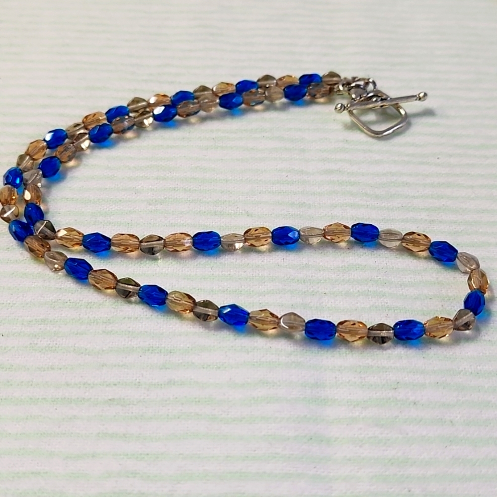Beautiful Sparkle Necklace!